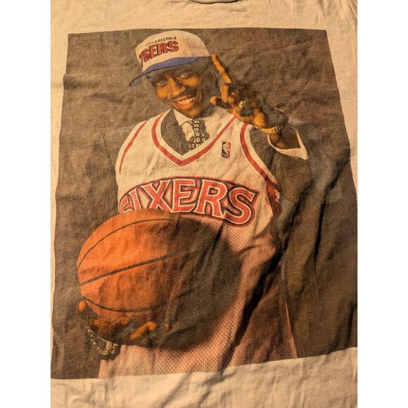 Mitchell & Ness Hardwood Classics Allen Iverson Philadelphia 76ers T-Shirt S - Picture 2 of 7